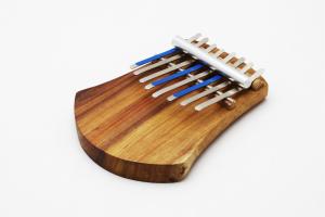 8 - Tónová Kalimba Elektroakustická